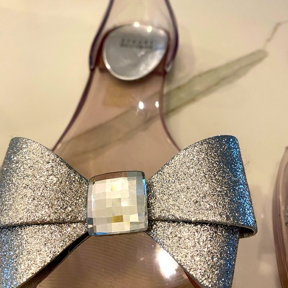 LIMITED EDITION Stuart Weizman Gemini Clear Jelly Flats with Crystal bow, Size 9 - Picture 3 of 5